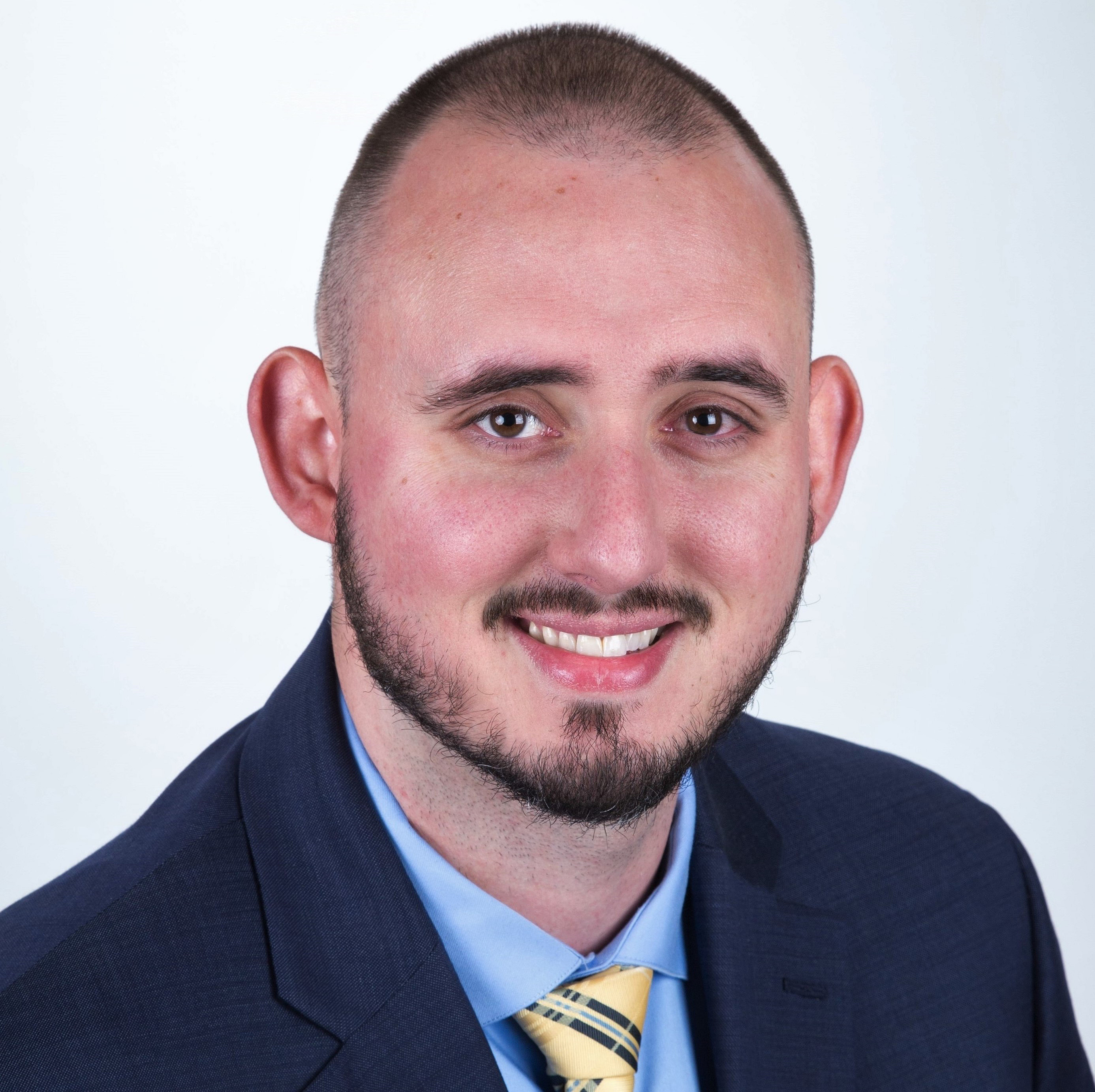 Dustin Dahn Headshot